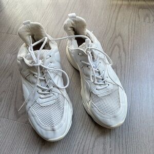 Steve Madden white sneakers